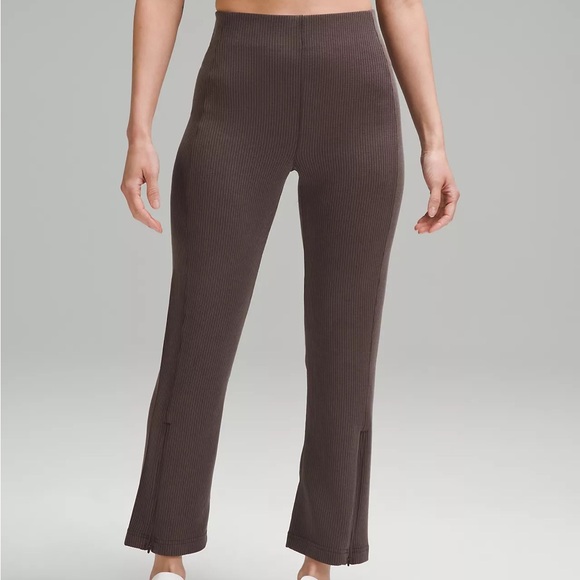 lululemon athletica Pants - Lululemon Ribbed Softstreme Zip-Leg High-Rise Cropped Pant 25" Espresso size 14